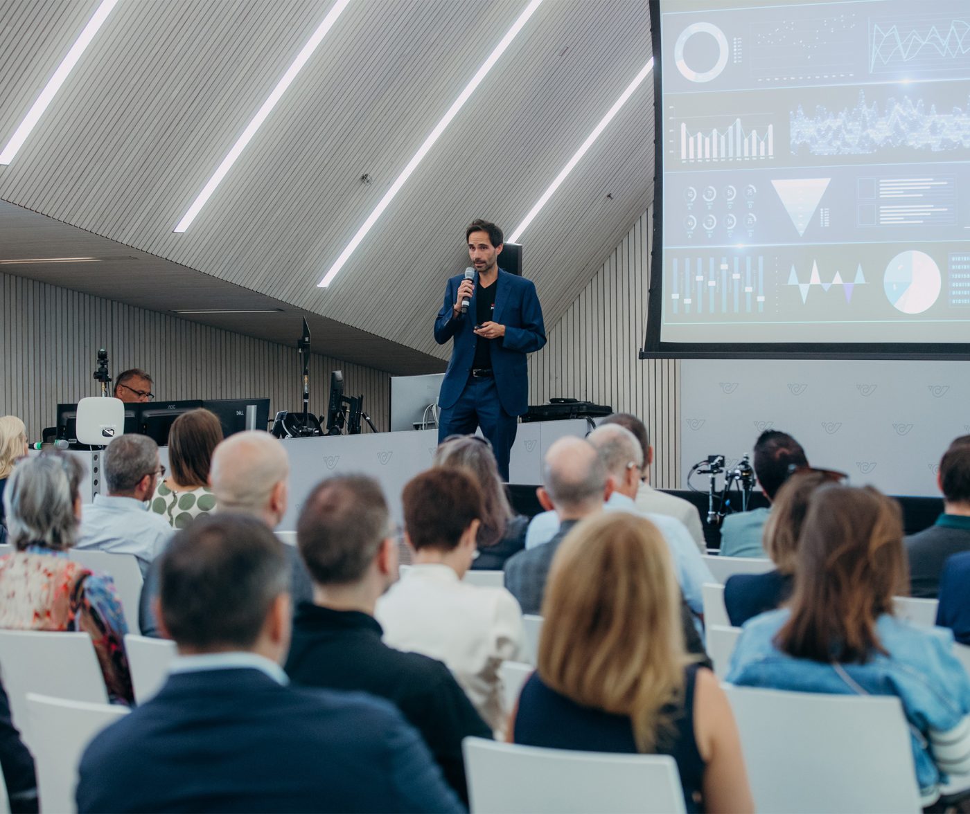 adverserve Business Breakfast